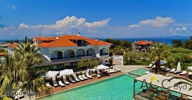 В Греции массово распродают отели