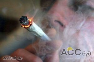 В Амстердаме школьникам запретили курить марихуану