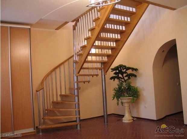 Компактная лестница в квартире