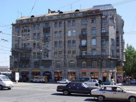 Госотели в центре Киева просят льгот