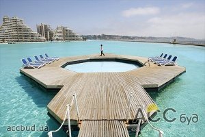 Самый большой бассейн находится в Чили
