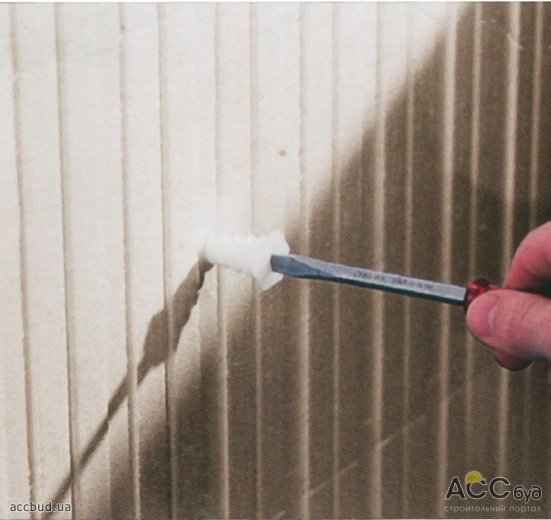 Легкое крепление специальным дюбелем в пенополистирол, прочное крепление в бетон (Фото: ИЗОПЛАСТ-СИСТЕМ)