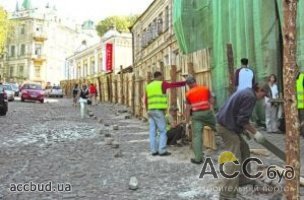 Из-за реконструкции ухудшилось состояние домов на Андреевском спуске