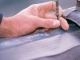 Шаг расчитывается так, чтобы гидроизоляционный ковер накрывал конек (Фото: БРААС и архив АСС-МЕДИА)