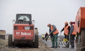Петр Порошенко заявил о масштабном строительстве дорог