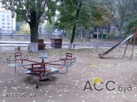 Застройщик снес фруктовый сад и детскую площадку