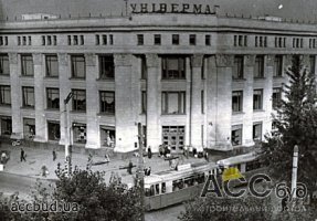  Киевский ЦУМ на Крещатике с 1 февраля закрылся на реконструкцию.