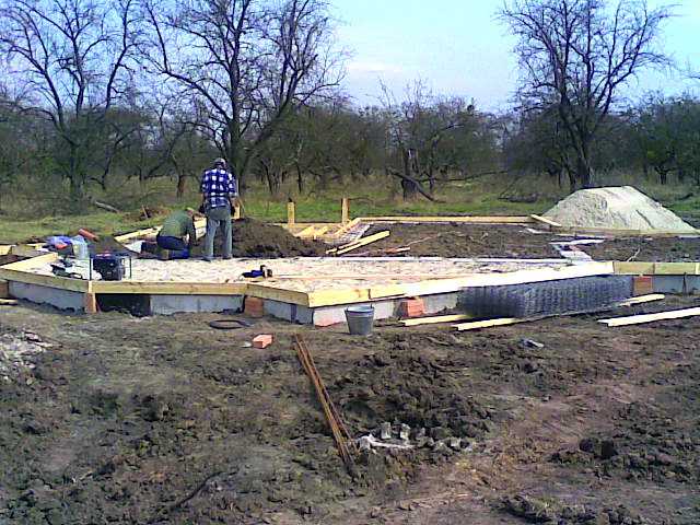 Строительство дачного домика своими руками от фундамента до крыши (47 фото)