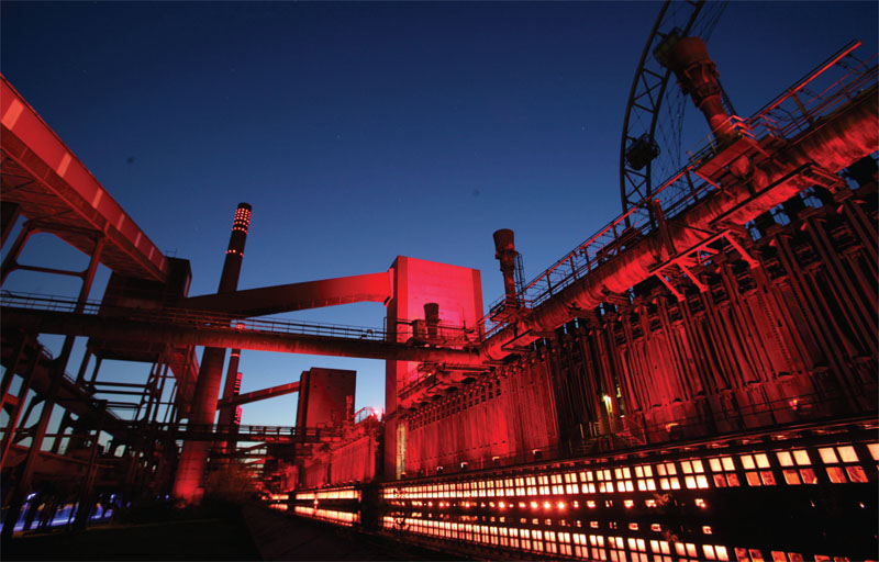 Экс-индустриальный комплекс «Золлверейн» («Zollverein»), Эссен (Фото: Thomas Willemsen / Bilddatenbank)