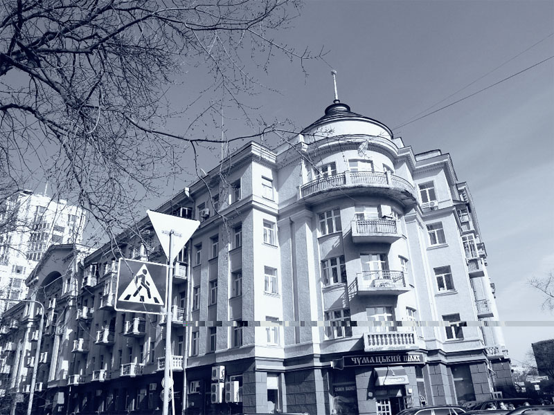 Житловий будинок 1935 р., вул. Грушевського, 9 (Фото: Поліна Мошенська)