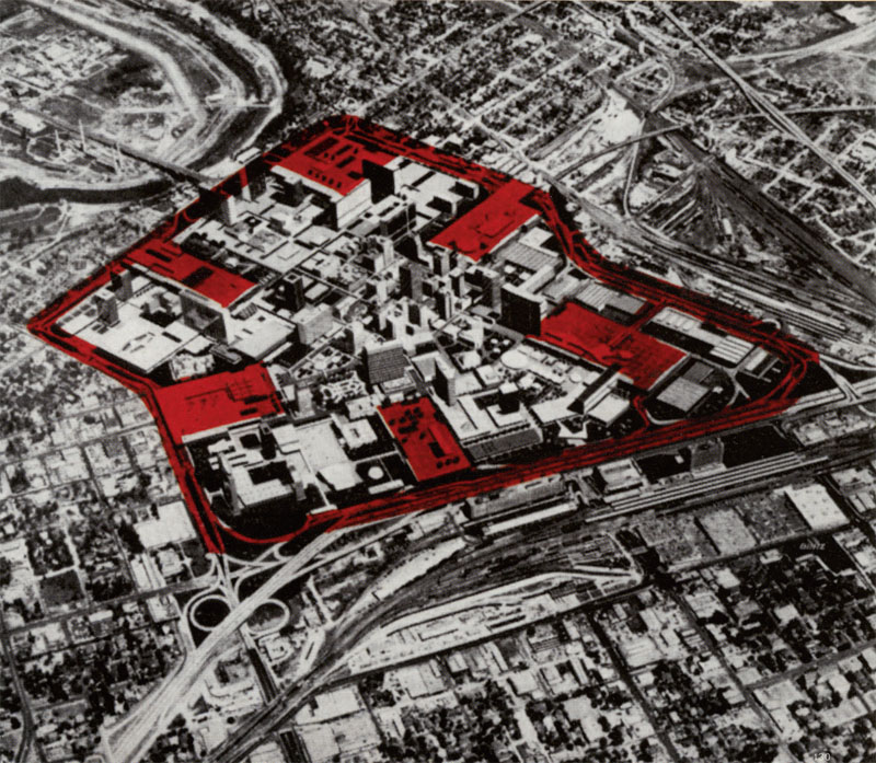 Проект ревитализации центра города Форт Ворт (Техас, 1956 г.), разработанный В. Грюеном с целью создания пешеходного «оазиса» посреди автомобилецентричного города с использованием молловых стратегий.