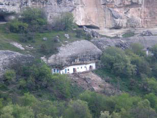 Пещерный город и монастырь в Чуфут-Кале. Украина, Крым