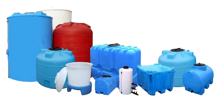 Расширительный бак и пластиковые емкости для воды